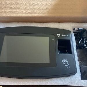 Biometric time clock

Reloj de control de asistencia biométrico